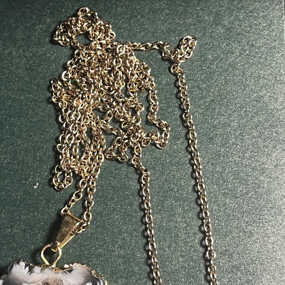 Agate Geode Slice and Quartz Crystal Necklace with Gold Chain Unique Necklace - Picture 5 of 8